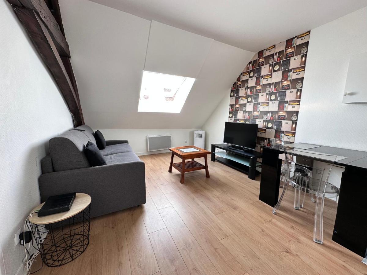 Appartement Au Centre Ville De Санс Екстер'єр фото